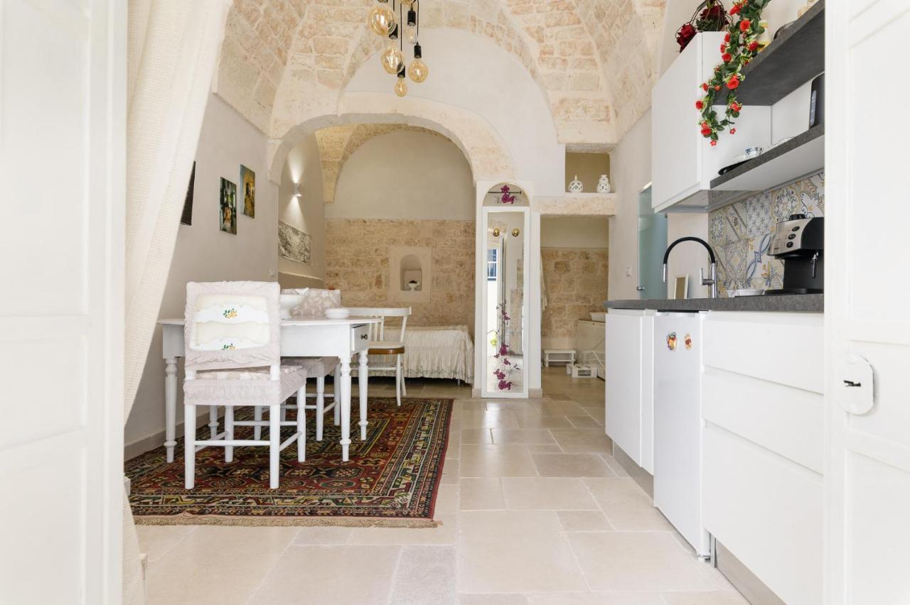 Stairway With Jacuzzi By Wonderful Italy Apartment Ostuni Exterior photo